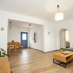 Prázdninový dům Anemoessa House Pera Gyalos