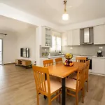 Anemoessa House