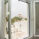Anemoessa House