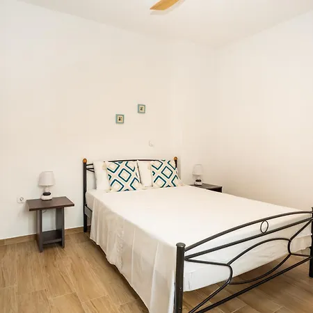 بيت للعطل Anemoessa House *