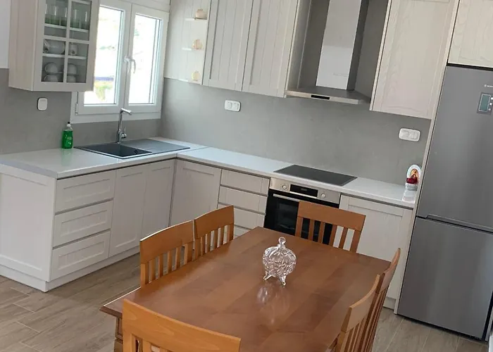 بيت للعطل Anemoessa House *